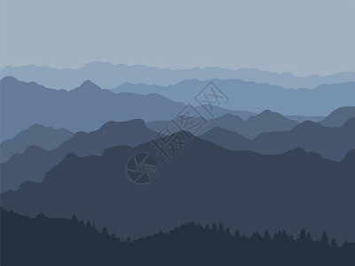 雾中的迷山林景观中的迷山林景观自然蓝色的爬坡道图片