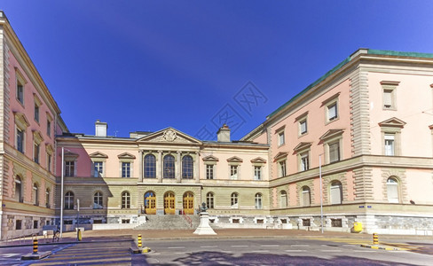 瑞士日内瓦大学的教学楼图片
