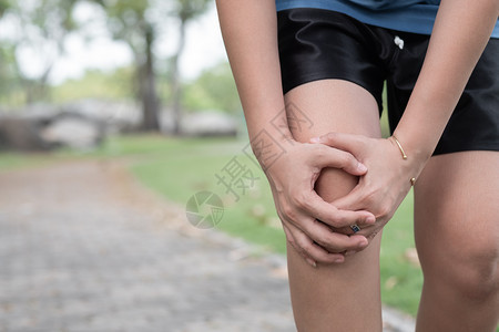 膝痛关节疼痛的人图片
