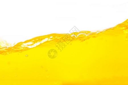 橙色水溅面飞和白背景上的气泡油有机玻璃图片