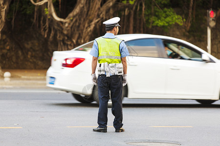 监视街头流浪的警察工作义务背景图片