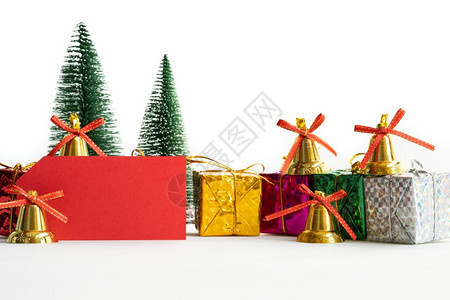 十二月盒子圣诞快乐和新年卡片和礼品带复制空间雪图片