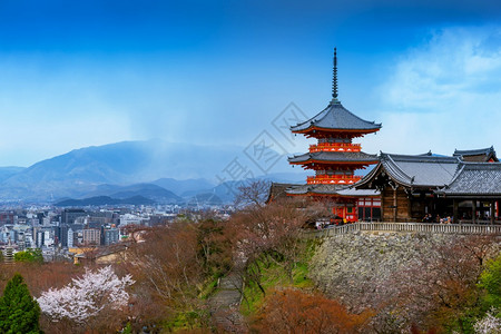 游客目的地日本红塔和京都市风景旅游图片