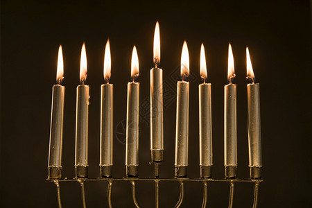 模糊犹太人优美的月经有燃烧蜡烛清晰和高品质的美丽光照壮的月经有燃烧蜡烛高质量和清晰的漂亮照片概念工作室图片