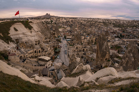 岩石风景优美奥塔希萨尔土耳其卡帕多西亚内夫谢希尔省戈雷梅日落观测点景图片