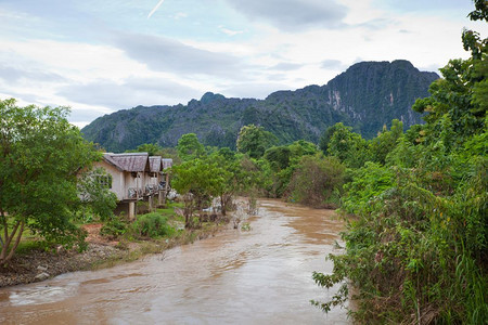 湄公河文化老挝VangVieng村和山丘旅行图片