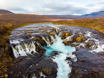 冰岛美丽的瀑布图片