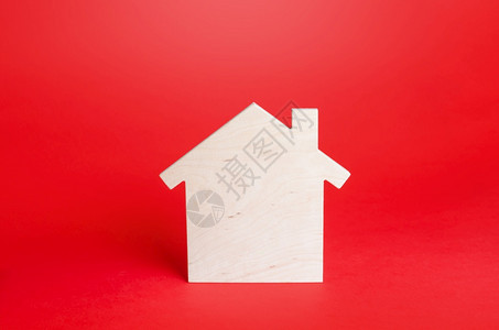 移动学期红色背景中空荡的白木屋买卖房地产住经纪人服务装修和家短期长租金抵押贷款建筑物维护自在图片
