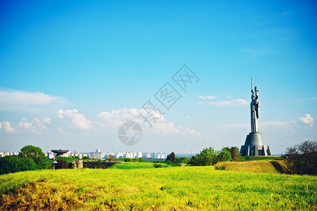 乌克兰基辅父土地遗迹的母亲博物馆祖国水平的图片