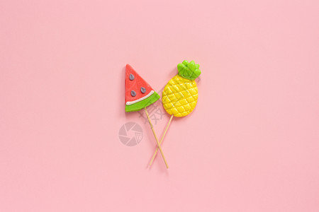 西瓜和菠萝棒棒糖图片