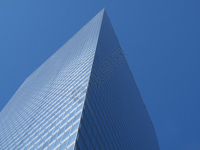 高的一种塔曼哈顿座现代办公大楼的详情图片