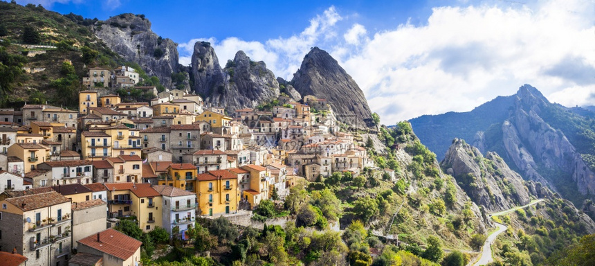 旅游意大利巴西卡塔地区Castelmezzano山丘村多洛米蒂外部的图片