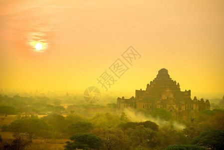户外丰富多彩的吸引力古城一座塔在清晨时缅甸图片