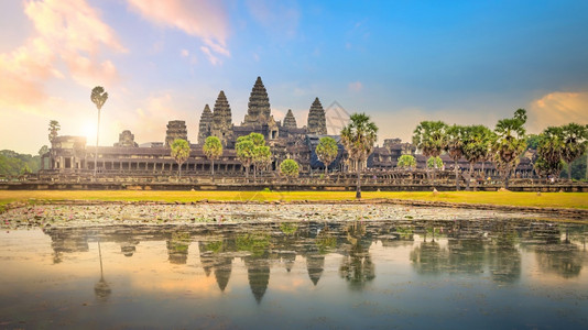 智慧安监柬埔寨暹粒的安科尔Wat宗教的目地天空背景