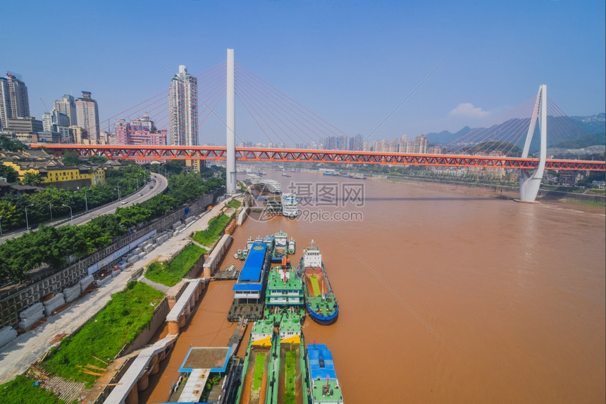 风景优美重庆河江城市的景观图片