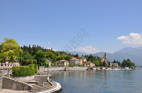 欧洲瑞士支撑意大利著名的科莫湖Tremezzo镇图片