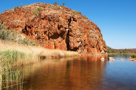 户外溪GlenHelenGorge麦克唐纳山脉澳大利亚北部地区风景图片