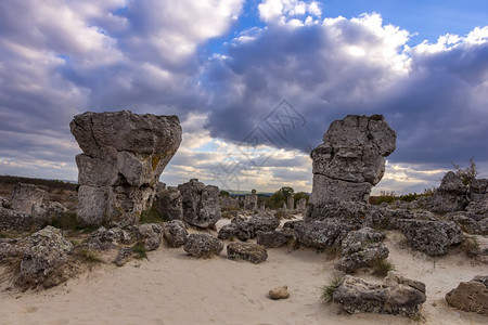 PobitiKamani保加利亚瓦尔纳省自然岩层常住石块风景优美头形成图片