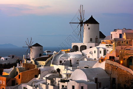 天际线希腊圣托里尼桑塞特SunsetOia村风车火山建筑学图片