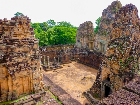 柬埔寨暹粒的吴哥地区前鲁普寺庙外部的旅行老图片