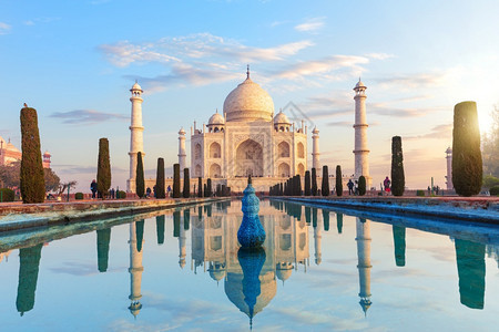 景点世界印度人北方邦阿格拉的泰姬陵建筑群印度北方邦阿格拉的泰姬陵建筑群图片