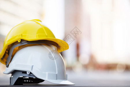 团队建筑和重工业的安全头盔用于建筑和重工业作坊图片