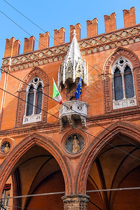 PalazzodellaMertsantsiya在意大利博洛尼亚的门面阳台塔观光图片