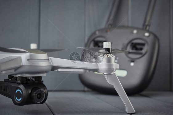创新带有高分辨率相机和双频无线电控制的用于获取空中图像的高分辨率摄机和无线电控制的四式引擎无人驾驶飞机的侧面视图直升机车辆图片