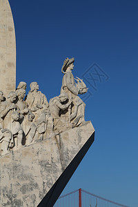 发现帕得劳多斯德科布里门托和25德阿布里尔桥纪念碑葡萄牙里斯本航海者发现长廊图片