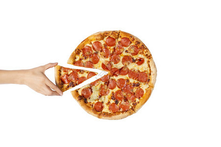 融化了意大利辣香肠手拿一片披萨没有块的大纸面披萨的顶视图意大利食品街头快餐的概念手拿一片披萨没有块的纸面披萨顶视图上的纸面披萨意图片
