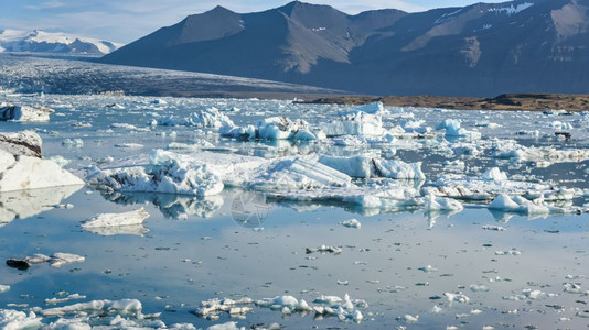 冰岛Jokulsarlon冰川环礁湖山的美景全球变暖概念选择重点欧洲反射极图片