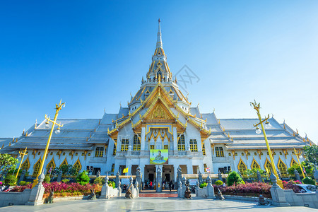 建造旅行WatSothonwarararam是历史中心的一个佛教寺庙是泰国Chachoengsao省的主要旅游景点之一的佛教寺庙图片