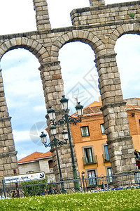 塞戈维亚的罗曼水道第一世纪反倾销界念碑基金塞戈维亚教科文组织世界遗产地西班牙卡斯蒂利亚和莱昂西班牙欧洲花岗岩支柱渡槽图片