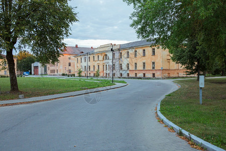 建筑学Daugavpils市拉脱维亚旧城堡和红砖废墟垒原来的图片