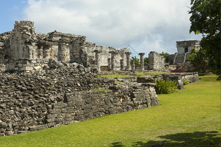 柱子墨西哥尤卡坦半岛Tulum的玛雅人Ruins里维埃拉旅游图片