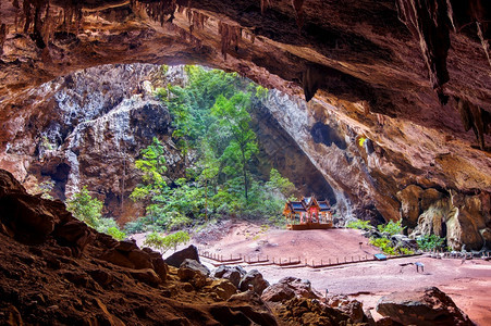 泰国普拉丘希里汗省Phrayyanakorn洞穴佛教巴蜀暹图片