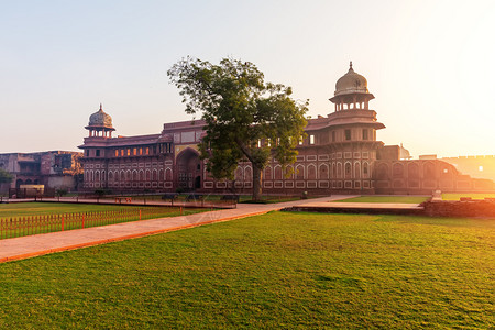 教科文组织印度阿格拉堡的美丽日出庭院景观印度阿格拉堡的美丽日出印度的亚洲图片