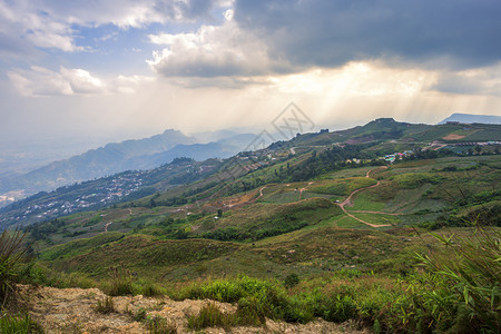 比克天空泰国PhuthabunPhuThapBuek公园自然轨迹村的全景观望山脉日落旅行图片