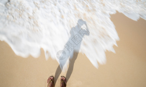 海边沙滩海浪风景图片