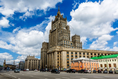 建造2013年6月2日外交部于013年6月2日在俄罗斯莫科国位于苏维埃时代的七大单一斯林高原之天幕路线象征图片