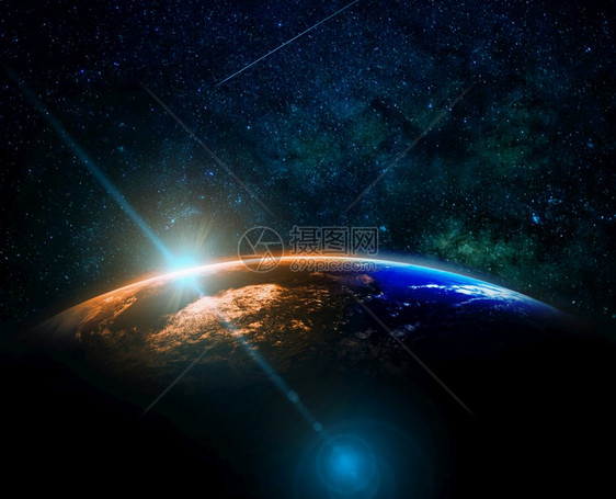 环境的世界在银河背景互联网络概念美国航天局提供的这一图像元素上太阳升起和透光耀斑覆盖地球的一部分行星图片