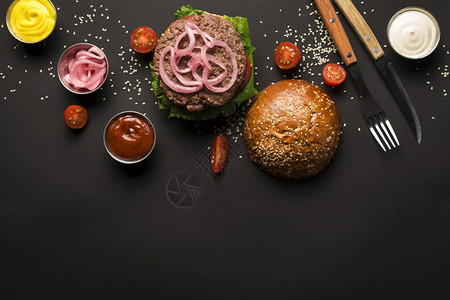 碳烤牛肉汉堡图片