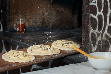 烤炉皮塔饼图片