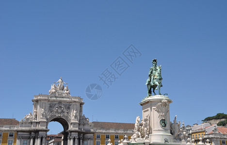 著名的商业广场又称里斯本的TerrirodoPaco葡萄牙何塞一世国王的雕像在中间黄色的已知凯旋图片