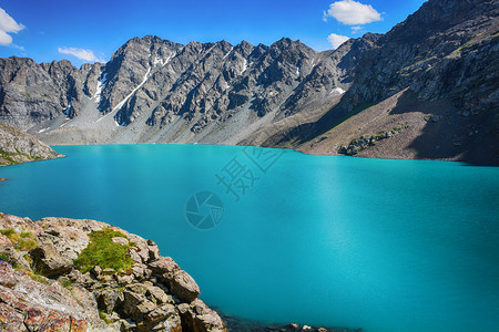 仙女湖边绿松石吉尔斯坦卡拉科尔天山特斯基阿拉图脉库尔湖附近风景如画的美丽山湖高地峰美丽世界图片