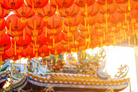 象征中华圣迹国新年节红灯的装饰古艺术上面写着中文字母上帝保佑是财富祝福的赞美是泰国一个公共场所美丽的旅游图片