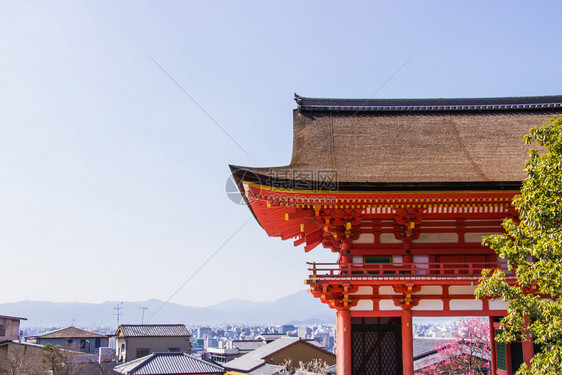 日本京都将开花时入口大门清水津寺庙KiyomizuderaTemple亚洲旅行潘皮萨尔图片