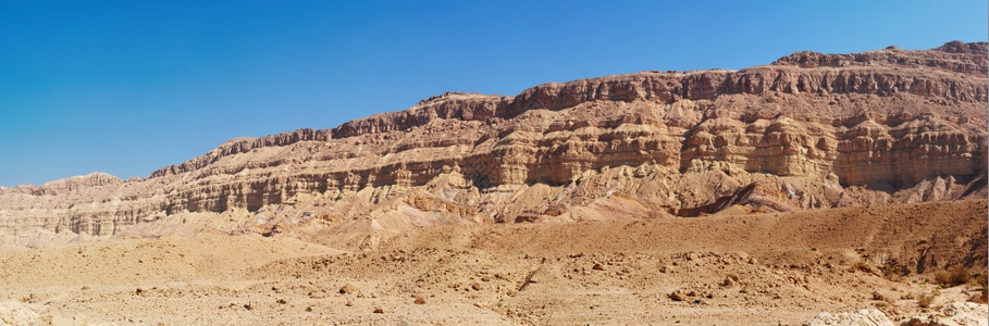 砂岩风景破裂以色列内盖夫沙漠中小CraterMakhteshKatan边墙图片