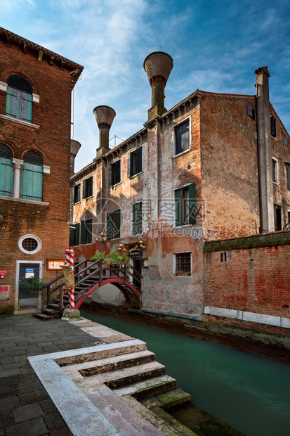 镇2014年3月日威尼斯的RestauranatAnticaTrasttoriaPosteVecie这是16世纪威尼斯最古老的餐图片