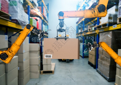 用于创新仓库和工厂数字技术的智能机械臂系统使用连接到互联网的IOT软件由工业程控制的自动化造机器人用于创新仓库和工厂数字技术的智图片